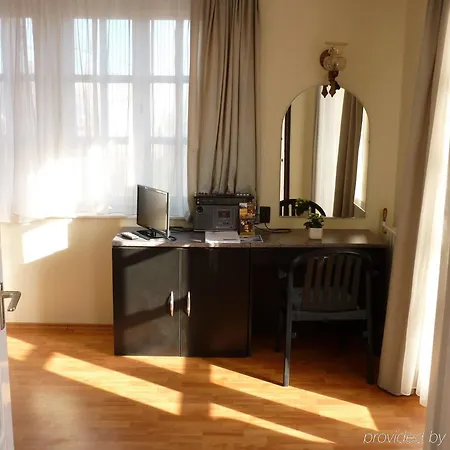 Budai بودابست