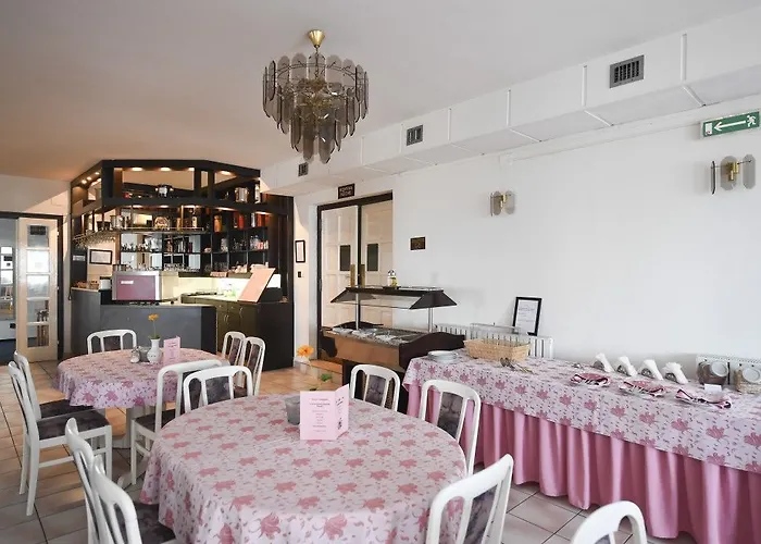 Budai بودابست