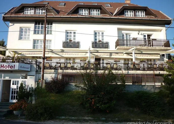 Budai بودابست