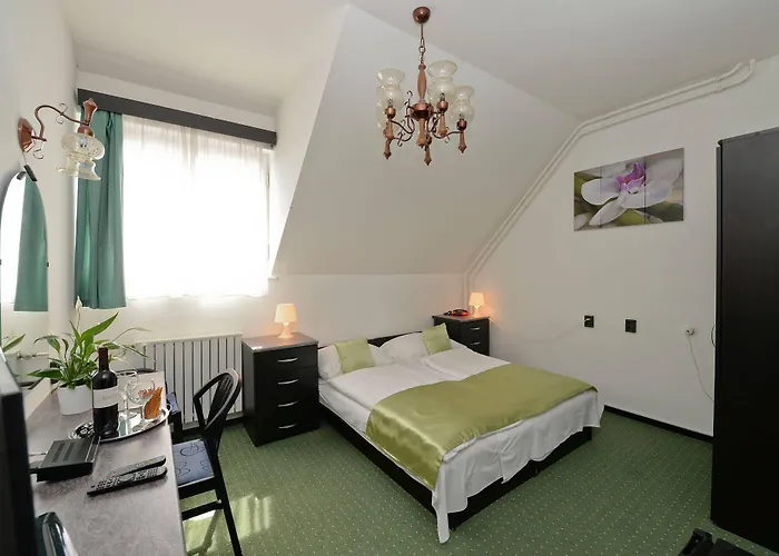 Budai 3* بودابست