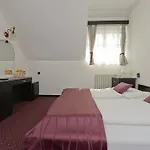 Budai Hotel